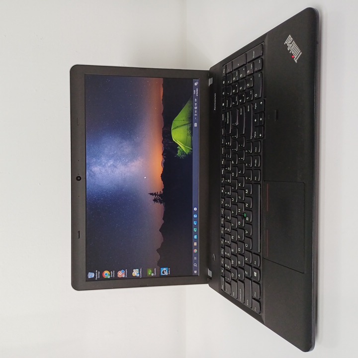 Lenovo E540 - i3 4ta gen - 4gb ram - 500gb HDD