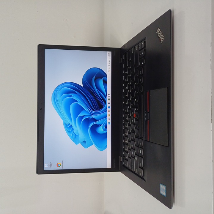 Lenovo t460s - i7 6ta - 8GB RAM - 256GB SSD