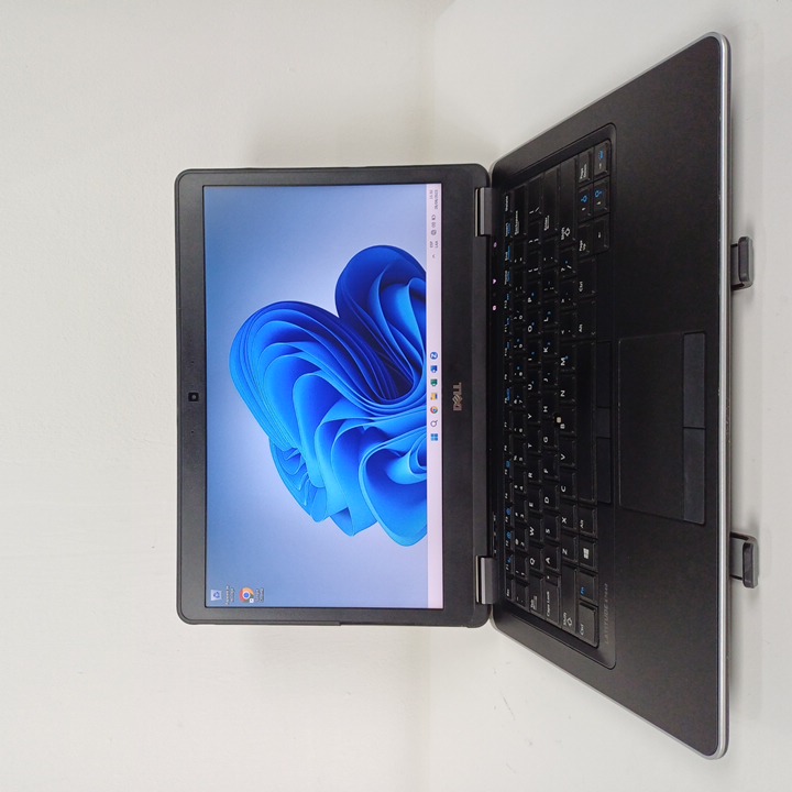 Dell latitude E7440 - i7 4ta gen - 8gb ram - 120gb SSD